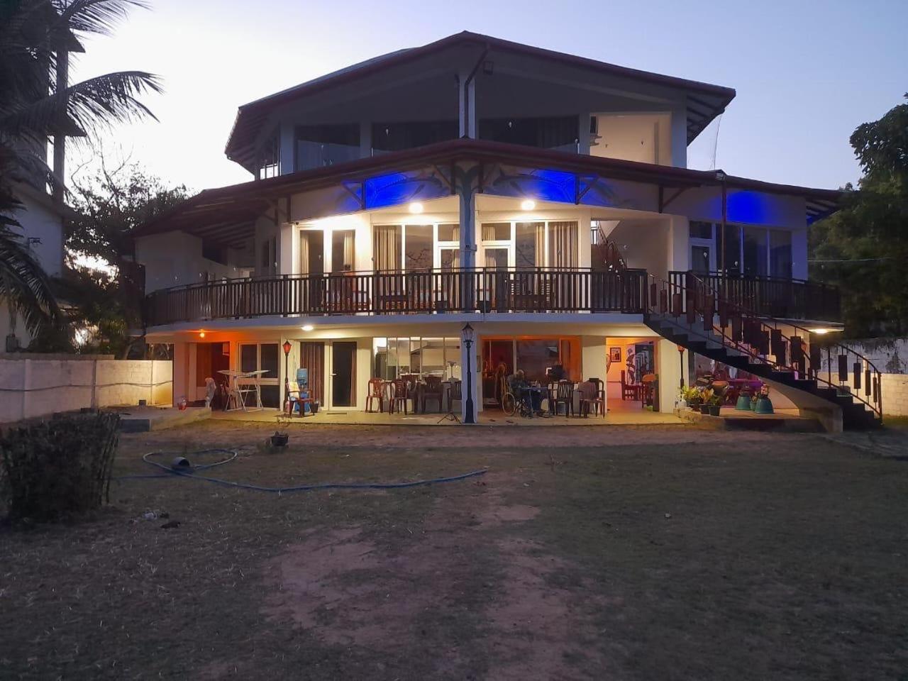 Baden Beach Hotel Калкуда Екстериор снимка