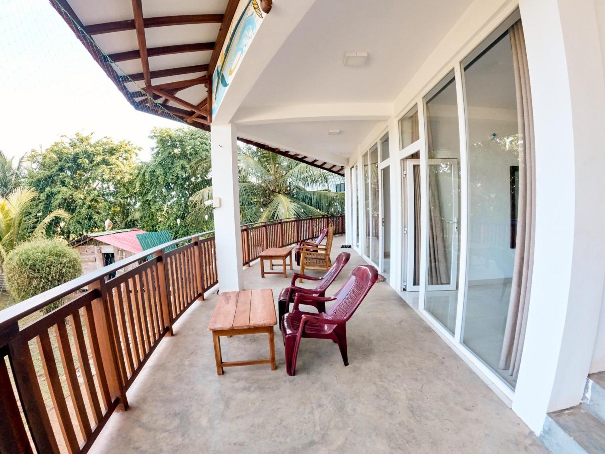 Baden Beach Hotel Калкуда Екстериор снимка
